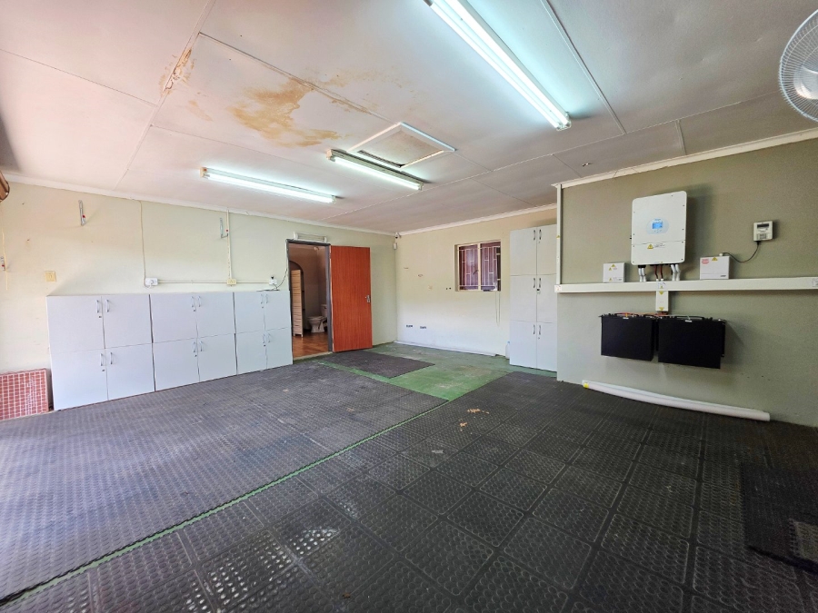 5 Bedroom Property for Sale in Pellissier Free State